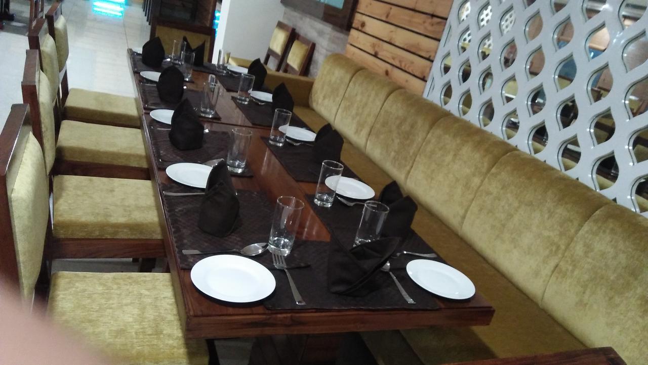 Hotel Neelam Moga Ludhiana Ngoại thất bức ảnh