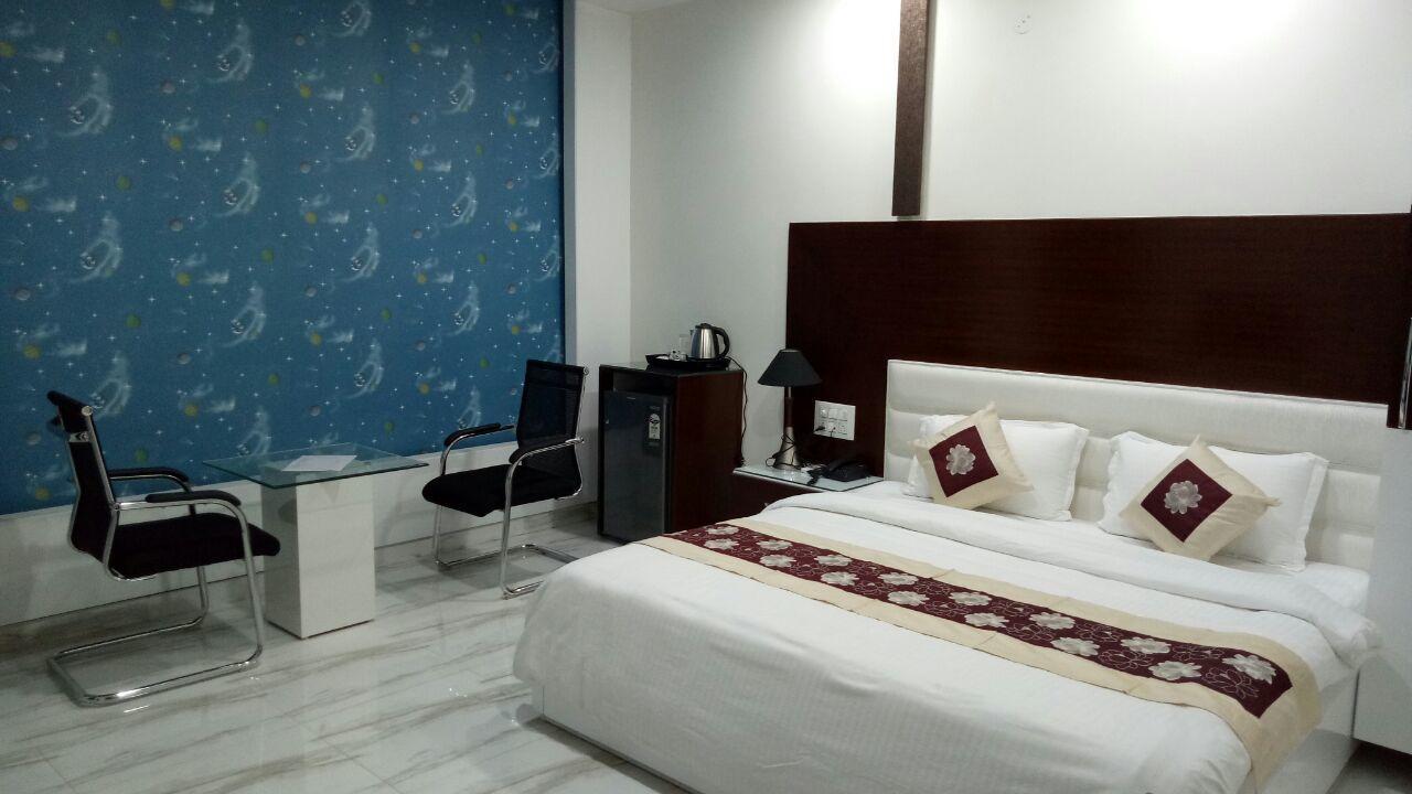 Hotel Neelam Moga Ludhiana Ngoại thất bức ảnh