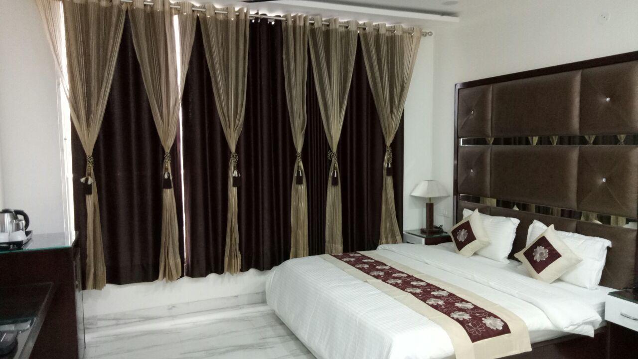 Hotel Neelam Moga Ludhiana Ngoại thất bức ảnh